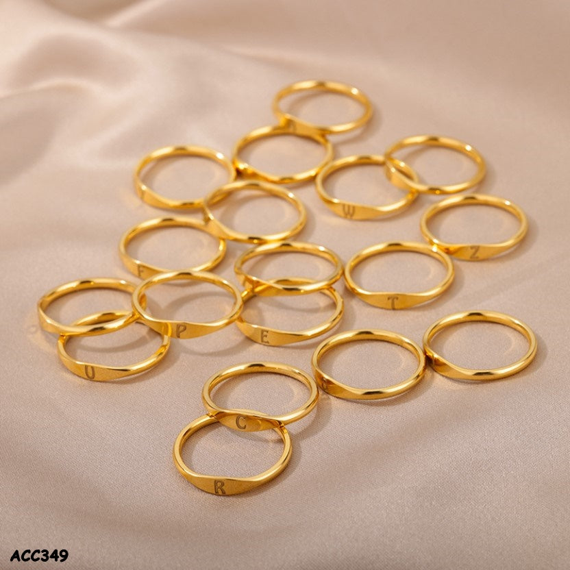 Anillos dorados de acero inoxidable de letras