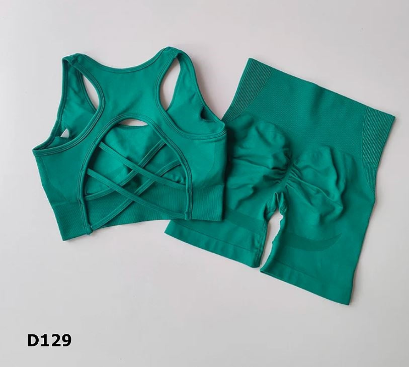 Set deportivo 2 piezas short (push up) y sport bra color verde