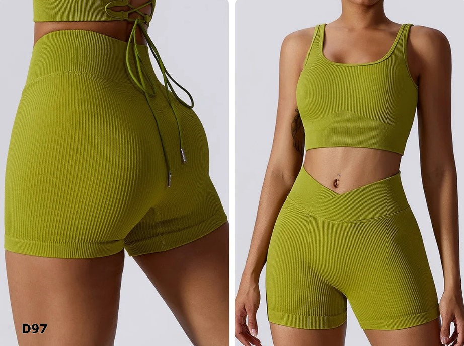 Set deportivo 2 piezas short y top color verde