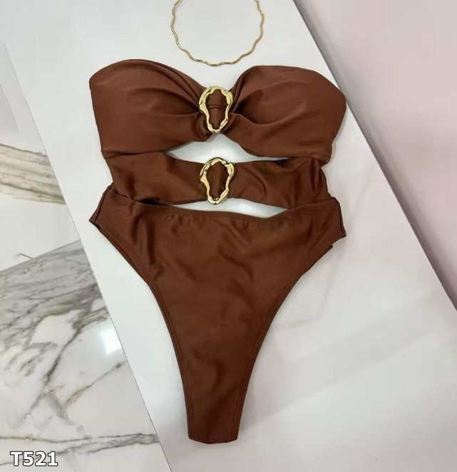 Traje de baño de una pieza color café con dorado