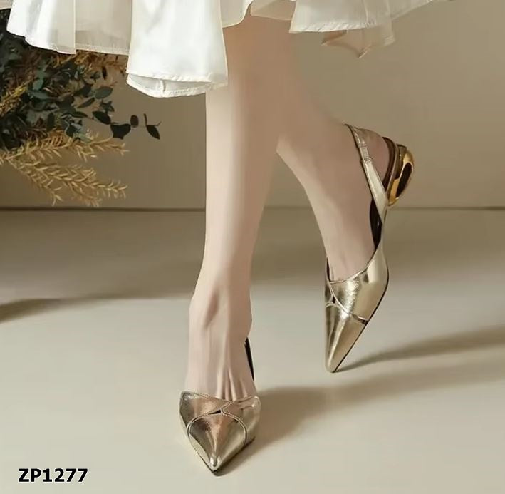 Zapato de tacón bajo color dorado y negro