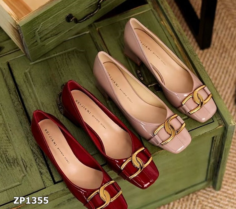 Zapato de tacón medio cuadrado color nude