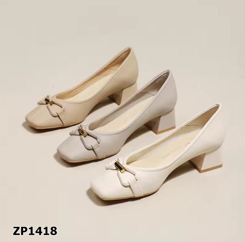 Zapato de tacón medio cuadrado color gris