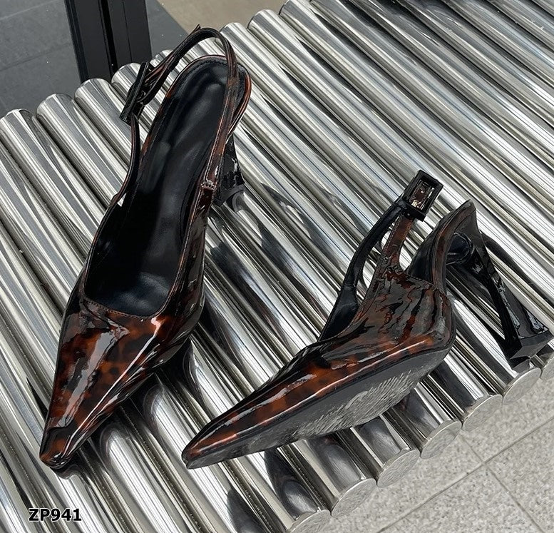 Zapato de tacón alto leopard print