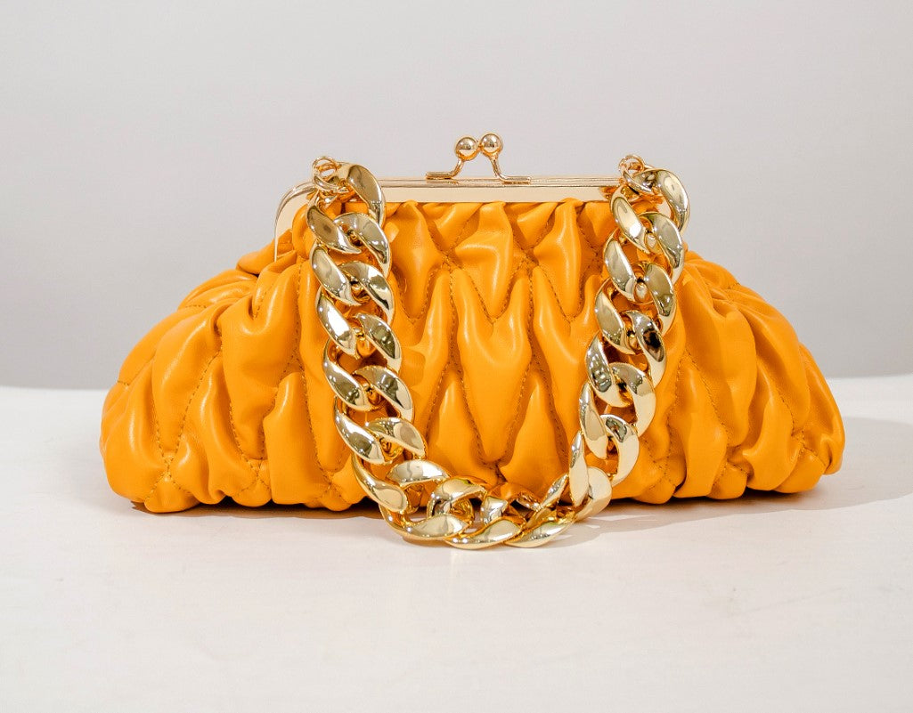 Bolso naranja o aqua con cadena dorada