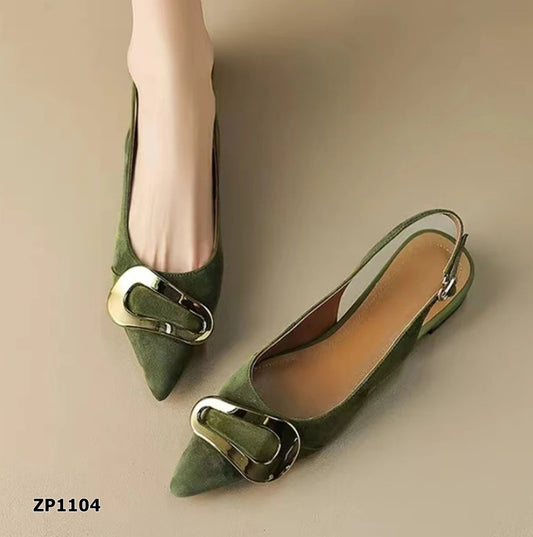 Zapato bajo detalle dorado color verde y naranja