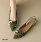 Zapato bajo detalle dorado color verde y naranja
