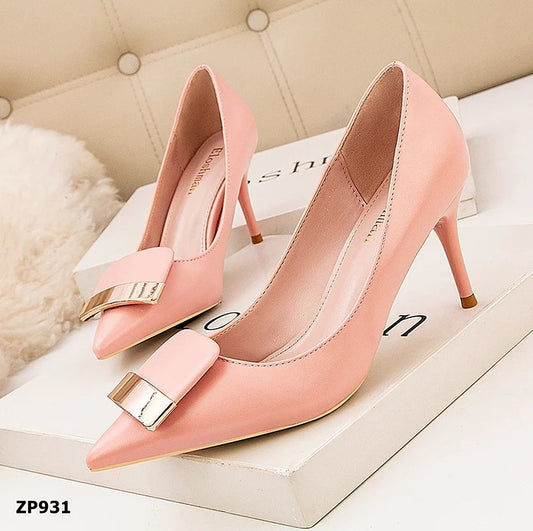 Zapato de tacón alto color rosa