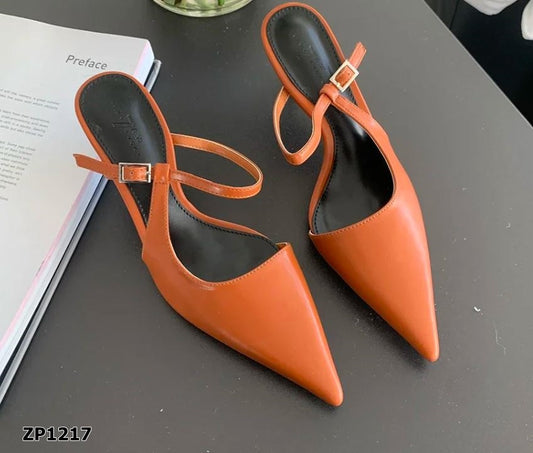 Zapato de tacón medio color naranja claro