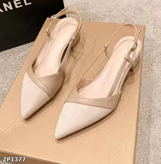 Zapato de tacón medio cuadrado color beige