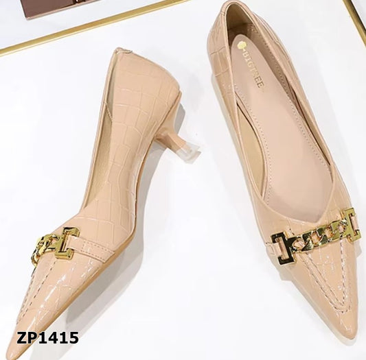 Zapato de tacón bajo detalle dorado color beige y negro