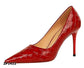 Zapato de tacón alto color rojo